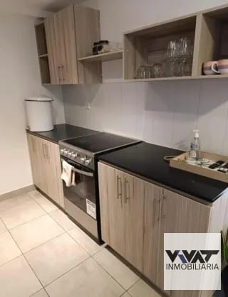 APARTAMENTO EN RENTA EN EDIFICIO MODRA ZONA 4 — Apartamento en Alquiler en Modra, Zona 4, Guatemala, Ciudad — miniatura 4 de 9