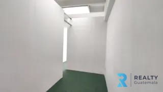 VENDO Oficina Plaza Buró, zona 10 sobre 20 calle — Oficina en Venta en Plaza Buró, Zona 10, Guatemala, Ciudad — miniatura 4 de 9