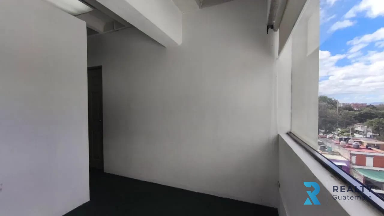 VENDO Oficina Plaza Buró, zona 10 sobre 20 calle — Oficina en Venta en Plaza Buró, Zona 10, Guatemala, Ciudad — foto 3 de 9