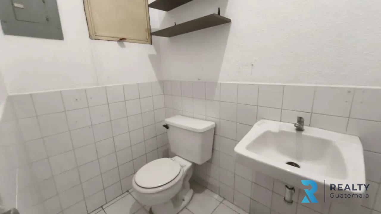 VENDO Oficina Plaza Buró, zona 10 sobre 20 calle — Oficina en Venta en Plaza Buró, Zona 10, Guatemala, Ciudad — foto 2 de 9