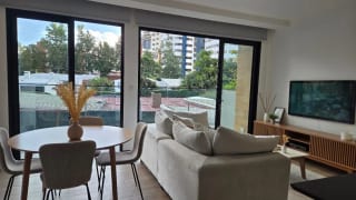Apartamento amueblado en venta - Naridia, Zona 14 — Apartamento en Venta en Naridia, Zona 14, Guatemala, Ciudad — miniatura 1 de 17