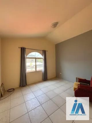 CASA EN VENTA – 📍Condominio Orquídeas, San Cristóbal sector A1, Zona 8 de Mixco — Casa en Venta en Zona 8 Mixco, Guatemala, Ciudad — miniatura 4 de 12