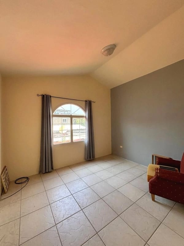 CASA EN VENTA CONDOMINIO LAS ORQUÍDEAS SECTOR  A-1 SAN CRISTÓBAL ZONA 8 MIXCO — Casa en Venta en Zona 8 Mixco, Guatemala, Ciudad — foto 5 de 13