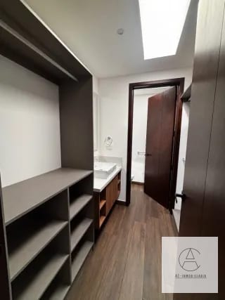 Casa en renta en Molie, zona 10 — Casa en Alquiler en Zona 10, Guatemala, Ciudad — miniatura 2 de 16
