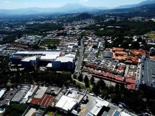 CASA EN VENTA SAN CRISTÓBAL A LA PAR DE SANKRIS MALL — Casa en Venta en Zona 8 Mixco, Guatemala, Ciudad — miniatura 9 de 9