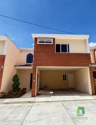 Casa en venta San Lucas — Casa en Venta en San Lucas Sacatepéquez, Sacatepéquez — miniatura 1 de 17