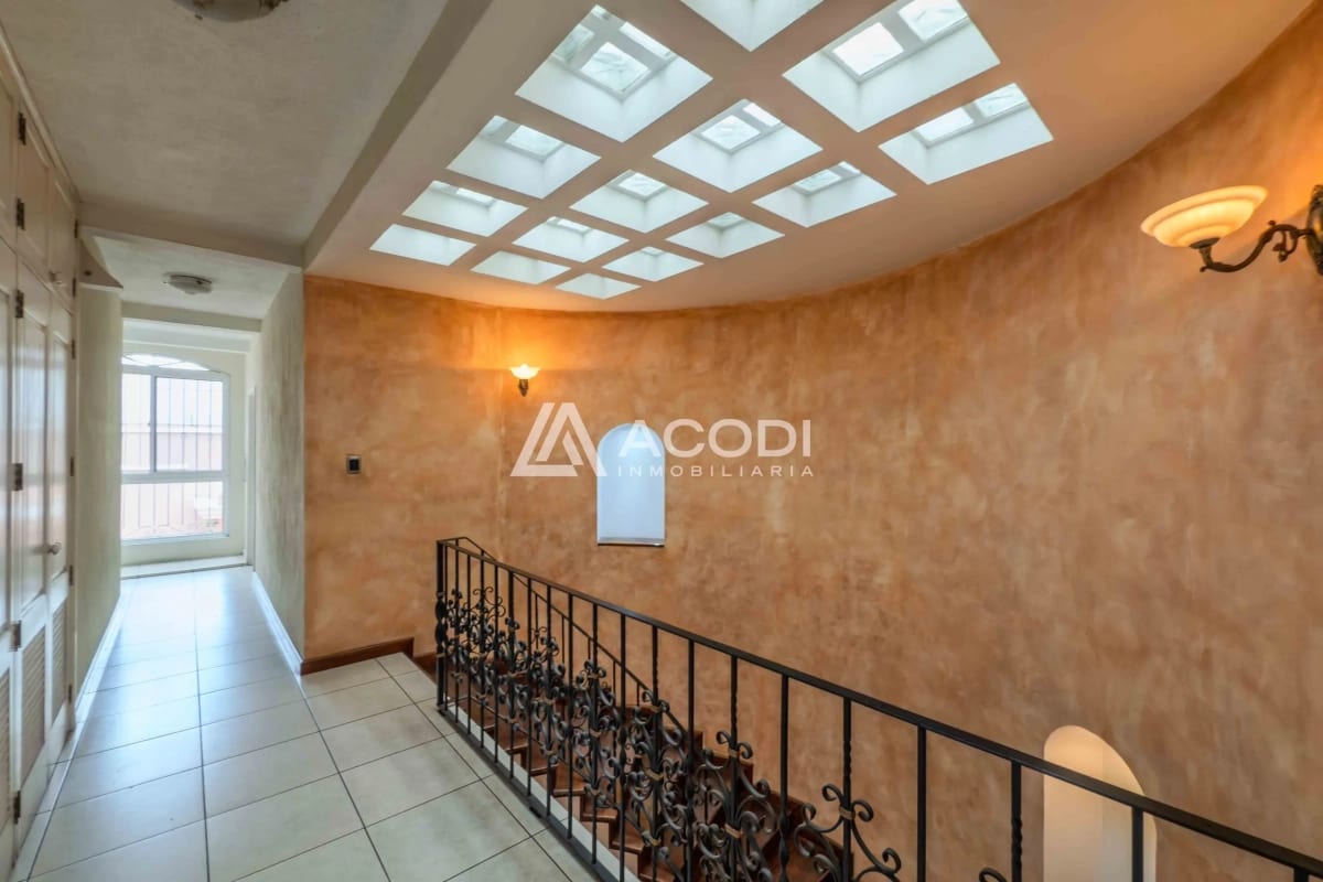 Casa comercial en Zona 12 — Casa en Alquiler en Zona 12, Guatemala, Ciudad — foto 4 de 7