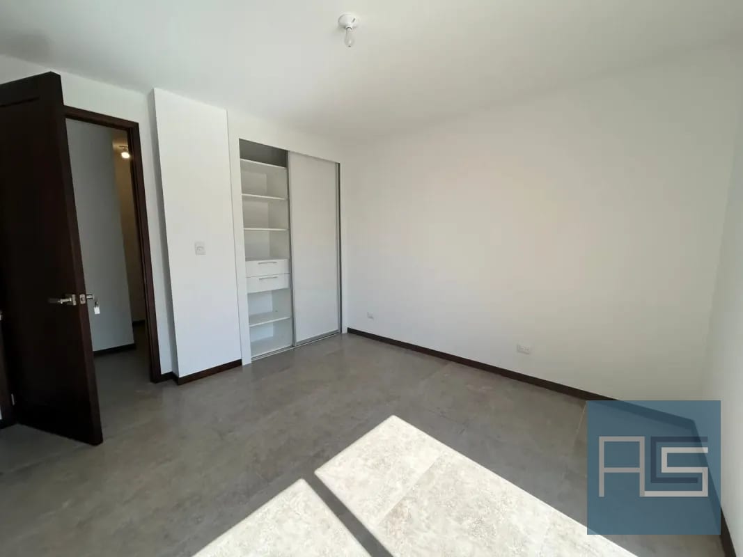 Amplio y moderno apartamento en Alquiler para estrenar en zona 15 de 3 hab, sector de San Lázaro — Apartamento en Alquiler en Zona 15, Guatemala, Ciudad — foto 9 de 16