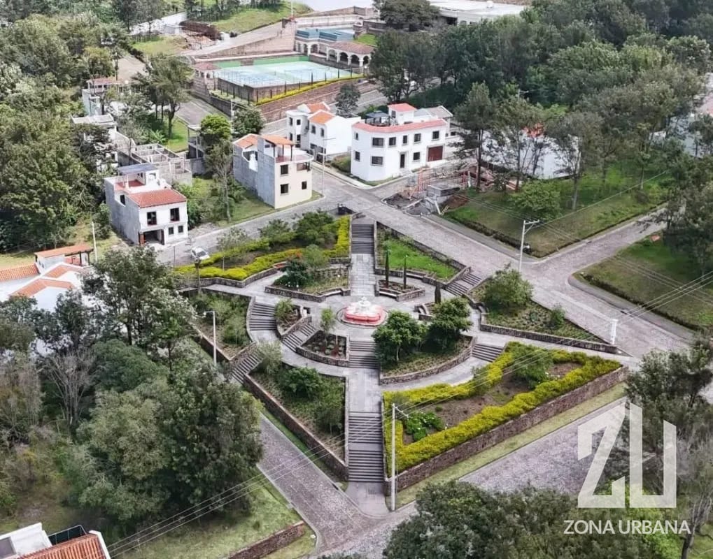Terreno con planos y excelente vista en Antigua Gardens — Terreno en Venta en Antigua Gardens, Alotenango, Sacatepéquez — foto 1 de 5