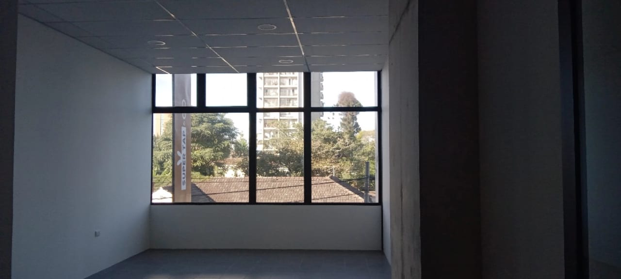 Oficinas en Renta en Zona 10, Ciudad Vieja — Oficina en Alquiler en Fiamene, Zona 10, Guatemala, Ciudad — foto 3 de 6