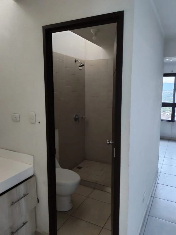 HACIENDA DE LAS FLORES. ANDANA 2. CASA TIPO TOWNHOUSE. 3 NIVELES. CASA FHA. ENGANCHE: Q. 43,800 — Apartamento en Venta en Villa Nueva, Guatemala, Ciudad — foto 4 de 17