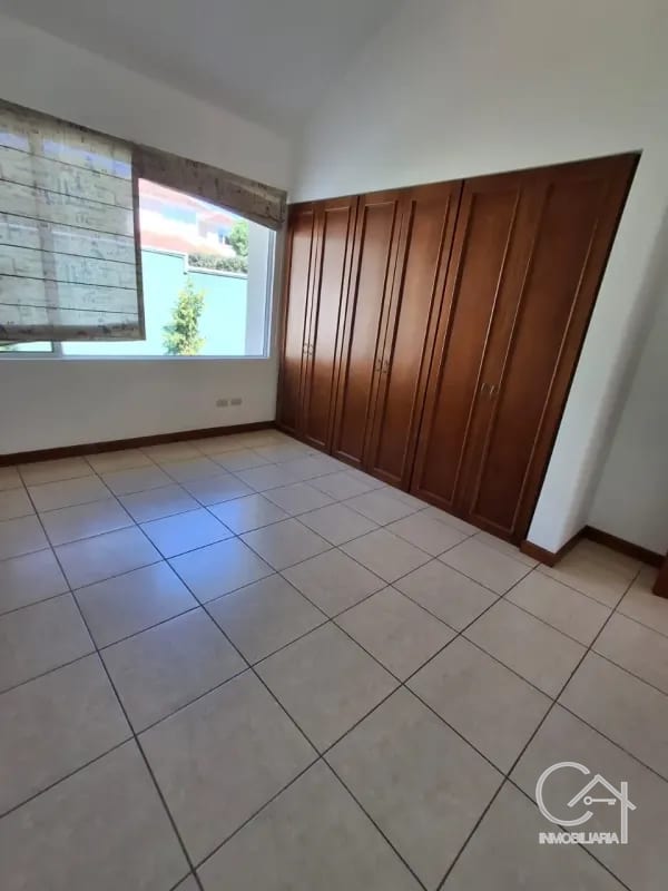 CASA en Venta - Portal del Bosque CAES — Casa en Venta en Portal del Bosque, Carretera a El Salvador, Guatemala, Ciudad — foto 10 de 17
