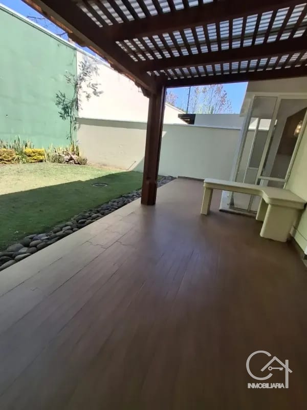 CASA en Venta - Portal del Bosque CAES — Casa en Venta en Portal del Bosque, Carretera a El Salvador, Guatemala, Ciudad — foto 5 de 17