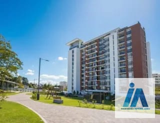 APARTAMENTO EN VENTA – 📍San Isidro 20 | 21, Zona 16 ¡Espectacular Vista al Bosque!🍃 — Apartamento en Venta en Zona 16, Guatemala, Ciudad — miniatura 1 de 10