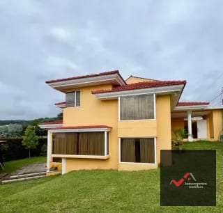 CASA EN VENTA SAN CRISTOBAL ZONA 8 DE MIXCO — Casa en Venta en Zona 8 Mixco, Guatemala, Ciudad — miniatura 1 de 10