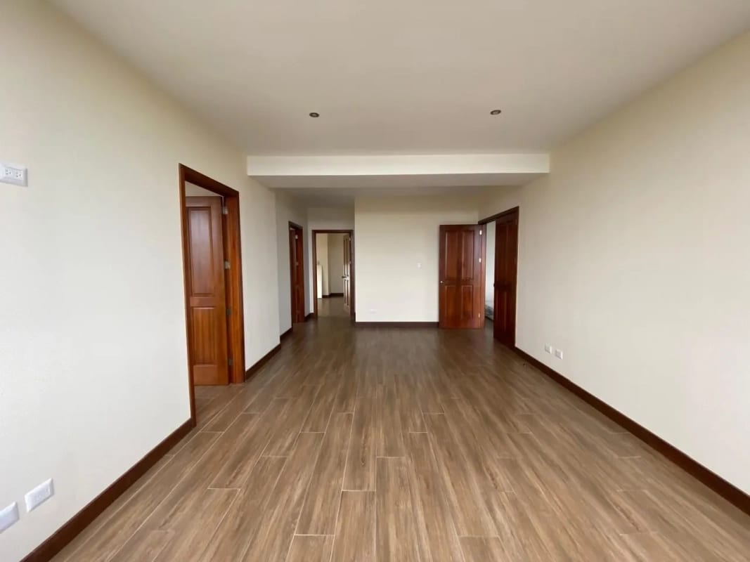 Apartamento Venta Colonia Oakland — Apartamento en Venta en Zona 10, Guatemala, Ciudad — foto 11 de 11