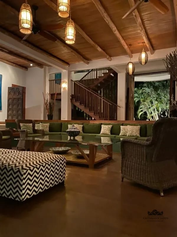 MANSIÓN EN VENTA MONTERRICO — Casa en Venta en Monterrico, Santa Rosa — foto 3 de 10