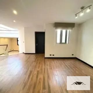 EN VENTA Preciosa y Amplia Casa Colonia  El PRADO  ZONA 10 — Casa en Venta en El Prado, Zona 10, Guatemala, Ciudad — miniatura 7 de 10