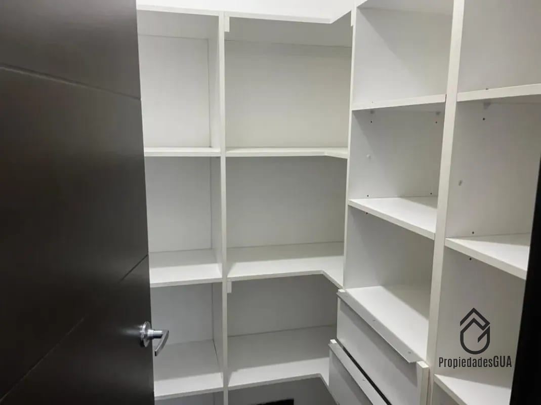 Apartamento en venta zona 14 — Apartamento en Venta en Zona 14, Guatemala, Ciudad — foto 8 de 14