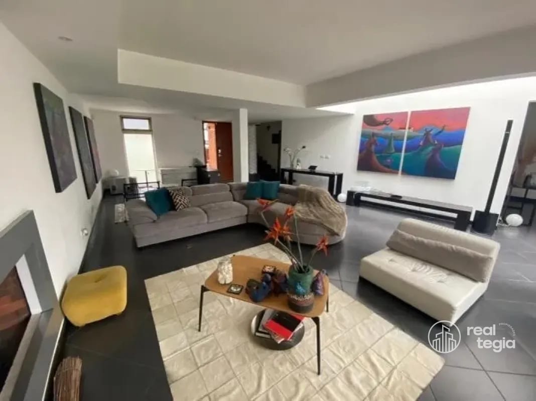 CASA EN ENCINOS DE CAYALA ZONA 16 — Casa en Venta en Zona 16, Guatemala, Ciudad — foto 9 de 14