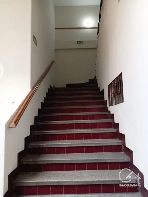 Edificio en RENTA Parte Frontal - Zona 1 — Edificio en Alquiler en Zona 1, Guatemala, Ciudad — foto 9 de 12