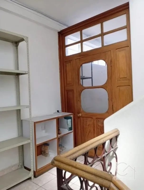 Edificio en RENTA Parte Frontal - Zona 1 — Edificio en Alquiler en Zona 1, Guatemala, Ciudad — foto 8 de 12