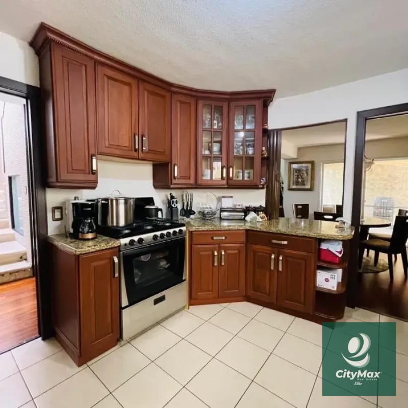 CASA EN VENTA – CONDOMINIO VILLAS EUROPEAS — Casa en Venta en Villas Europeas, Carretera a El Salvador, Guatemala, Ciudad — foto 4 de 12