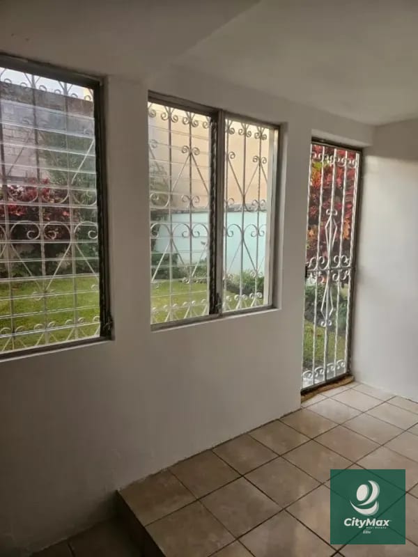 CASA EN VENTA – COLONIA EL MAESTRO, ZONA 15 — Casa en Venta en Colonia El Maestro, Zona 15, Guatemala, Ciudad — foto 3 de 9