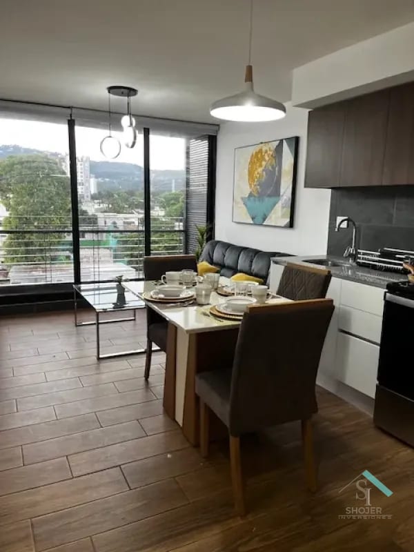Hermoso Apartamento amueblado — Apartamento en Alquiler en Be14, Zona 14, Guatemala, Ciudad — foto 1 de 9
