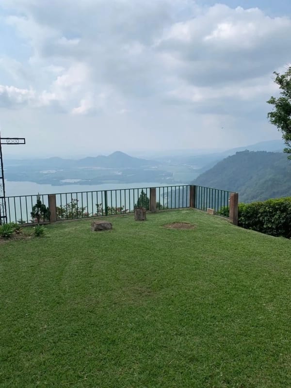Casa amplia con jardines y vista espectacular en venta — Terreno en Venta en Villa Canales, Guatemala, Ciudad — foto 15 de 15