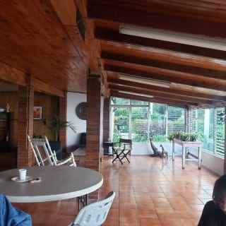 Casa amplia con jardines y vista espectacular en venta — Terreno en Venta en Villa Canales, Guatemala, Ciudad — miniatura 11 de 15