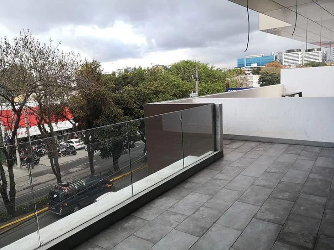 Alquiler de Oficina en Ascend zona 9 — Oficina en Alquiler en Zona 9, Guatemala, Ciudad — foto 7 de 10