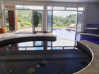 VENDO CASA BOSQUES DE ARRAZOLA.    4 HABITACIONES. ENGANCHE DE: Q.63,800. CASA FHA — Casa en Venta en San José Pinula, Guatemala, Ciudad — miniatura 3 de 9