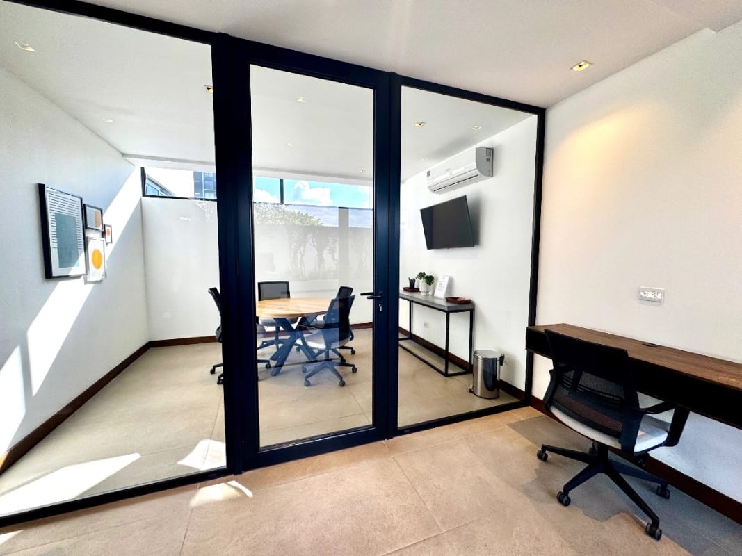 Apartamento de 3 dormitorios + cuarto de servicio en venta en zona 13 — Apartamento en Venta en Zona 13, Guatemala, Ciudad — foto 5 de 12
