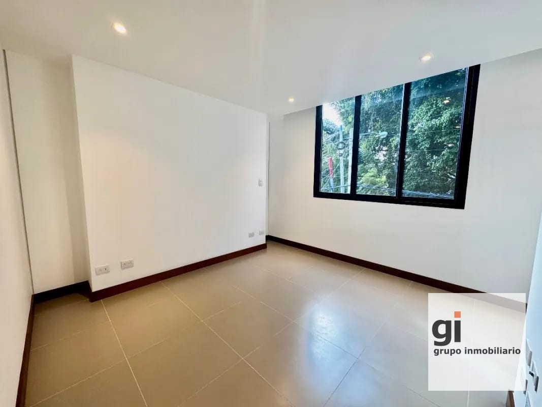 Apartamento de 3 dormitorios + cuarto de servicio en venta en zona 13 — Apartamento en Venta en Zona 13, Guatemala, Ciudad — foto 8 de 12