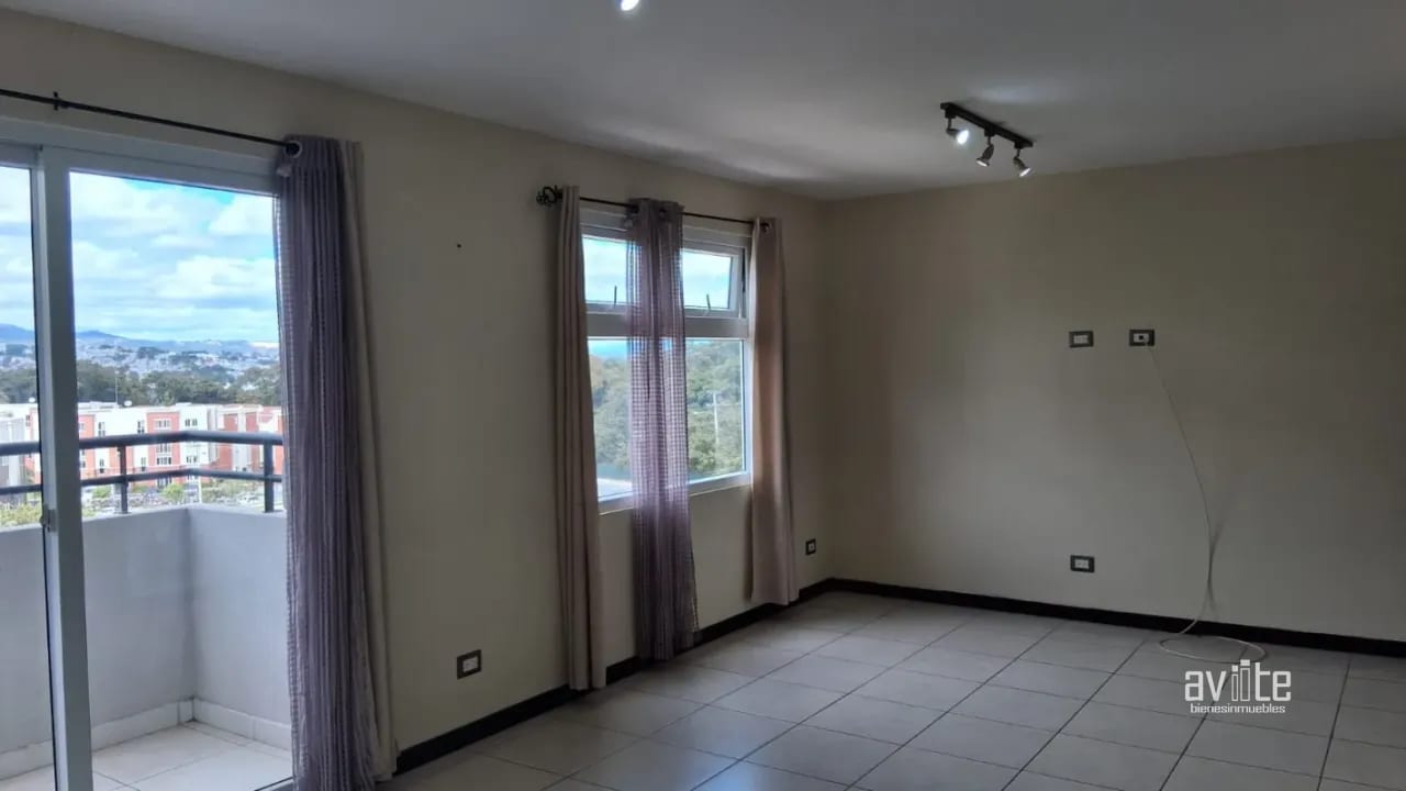 Condado Naranjo: apartamento con linea blanca y 3 habitaciones en alquiler Q6,000 negociables — Apartamento en Alquiler en Condado Naranjo, Zona 4 Mixco, Guatemala, Ciudad — foto 7 de 8