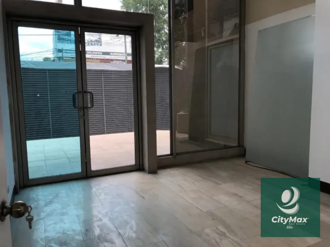 EDIFICIO CORPORATIVO EN ALQUILER ZONA 10 — Edificio en Alquiler en Zona 10, Guatemala, Ciudad — foto 9 de 9
