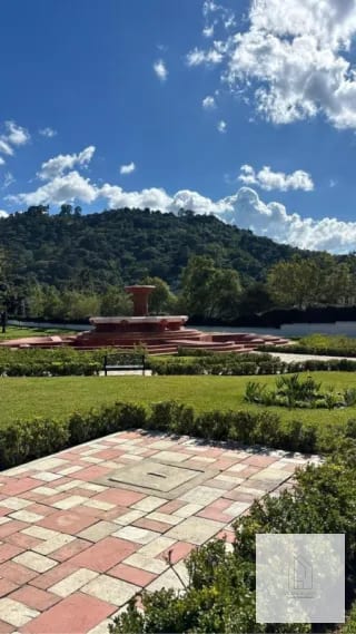 2 Preciosos terrenos en la entrada de condominio exclusivo en La Antigua Guatemala — Terreno en Venta en Antigua, Sacatepéquez — miniatura 2 de 4