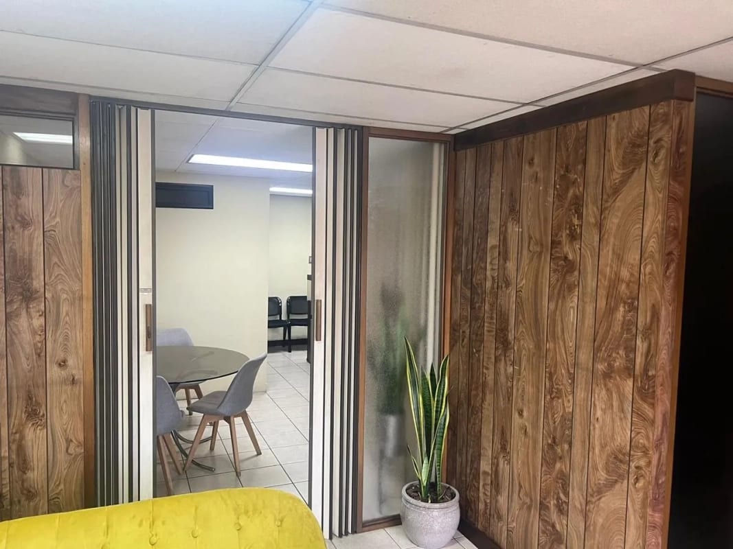 Se renta oficina en Torre Profesional, Z4, Q1,750 — Oficina en Alquiler en Gran Centro Comercial Zona 4, Zona 4, Guatemala, Ciudad — foto 1 de 6