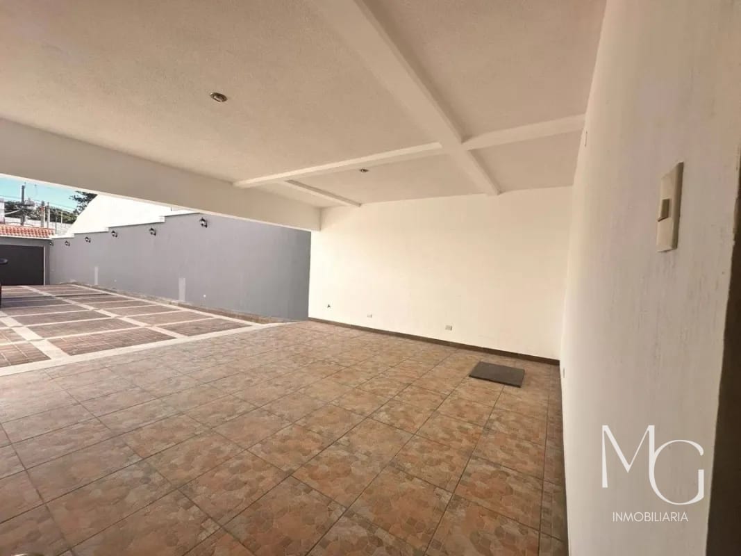 Townhouse en venta en Ciudad San Cristóbal — Casa en Venta en all, Guatemala, Ciudad — foto 11 de 13
