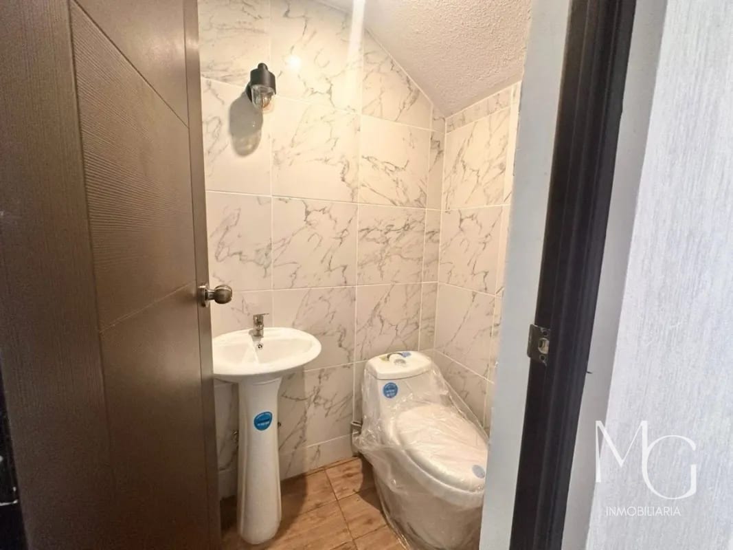 Townhouse en venta en Ciudad San Cristóbal — Casa en Venta en all, Guatemala, Ciudad — foto 5 de 13