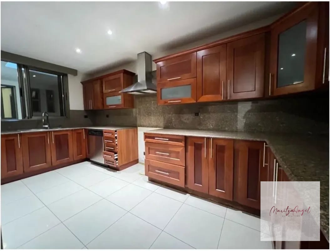 CASA EN VENTA ZONA 10. EL PRADO — Casa en Venta en El Prado, Zona 10, Guatemala, Ciudad — foto 11 de 12
