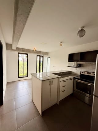 Apartamento  en Venta Edificio Fabra zona 10 — Apartamento en Venta en Fabra, Zona 10, Guatemala, Ciudad — miniatura 6 de 9