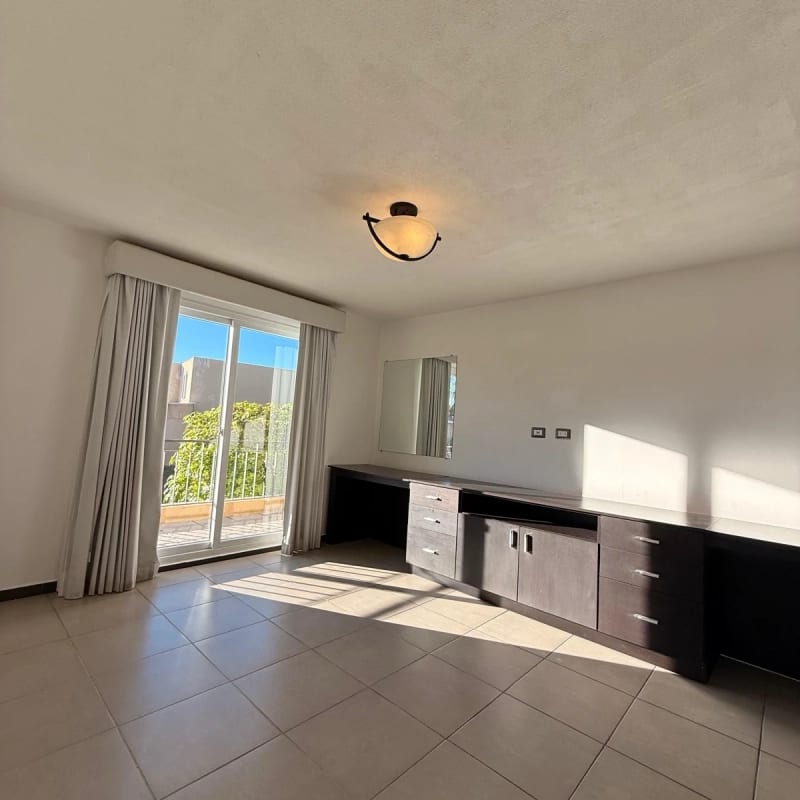 🌟 Casa en venta en uno de los condominios más completos y exclusivos del Km. 21.5 Carretera a El Salvador. — Casa en Venta en Cumbres de La Arboleda, all, Guatemala, Ciudad — foto 8 de 16