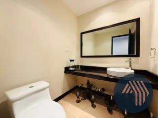 ALQUILER DE AMPLIO Y CÉNTRICO APARTAMENTO - ARIA, ZONA 10 — Apartamento en Alquiler en Aria, Zona 10, Guatemala, Ciudad — miniatura 14 de 17