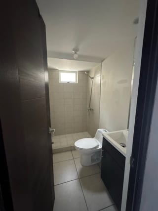 VENTA DE APARTAMENTO EN CONDADO NARANJO/ALEGRIA/Z.4 MIXCO — Apartamento en Venta en Condado Naranjo, Zona 4 Mixco, Guatemala, Ciudad — miniatura 4 de 16