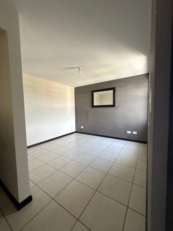 VENTA DE APARTAMENTO EN CONDADO NARANJO/ALEGRIA/Z.4 MIXCO — Apartamento en Venta en Condado Naranjo, Zona 4 Mixco, Guatemala, Ciudad — foto 3 de 16