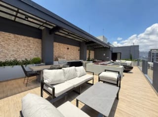 Apto en renta en NAORI zona 10 — Apartamento en Venta en Naori, Zona 10, Guatemala, Ciudad — miniatura 1 de 5