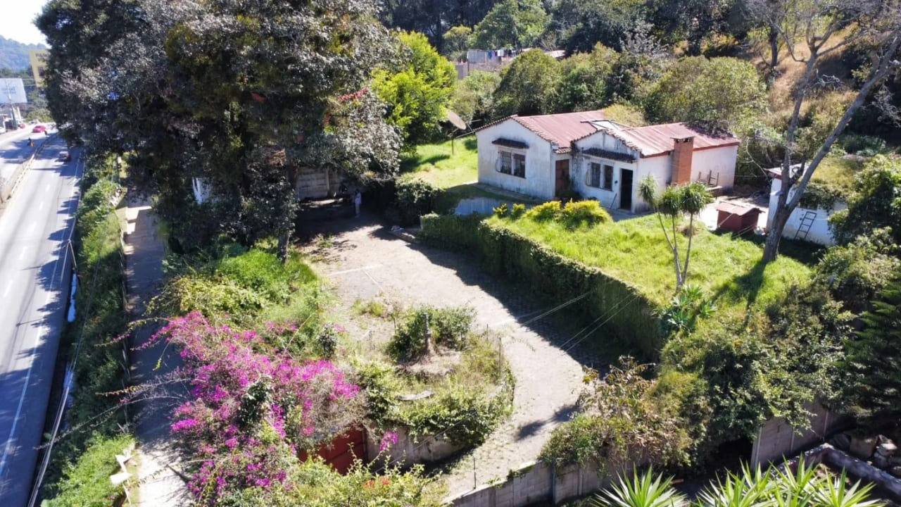 Terreno para remodelar en Santa Lucia Milpas Altas — Casa vacacional en Venta en Magdalena Milpas Altas, Sacatepéquez — foto 1 de 16