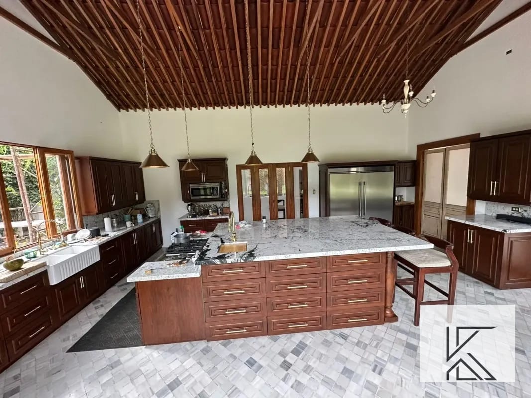 Casa de lujo en venta cerca de Villa Bokeh – Amplios espacios y acabados premium — Casa en Venta en Antigua, Sacatepéquez — foto 1 de 1